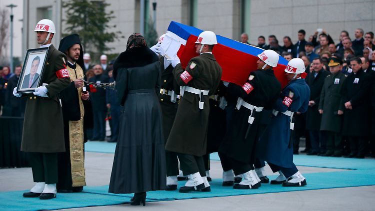 Der Leichnam des Botschafters wurde bereits nach Russland überführt.
