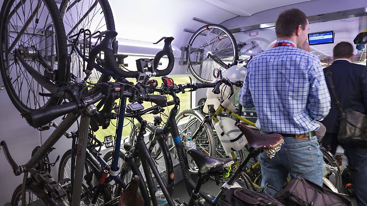 Fahrradmitnahme: Was im Regionalverkehr und im Intercity geht, soll Ende 2017 auch im ICE möglich sein.