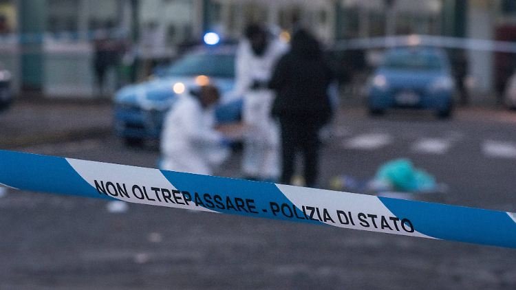 In Frage kämen unter anderem die Verleihung des Bundesverdienstkreuzes.