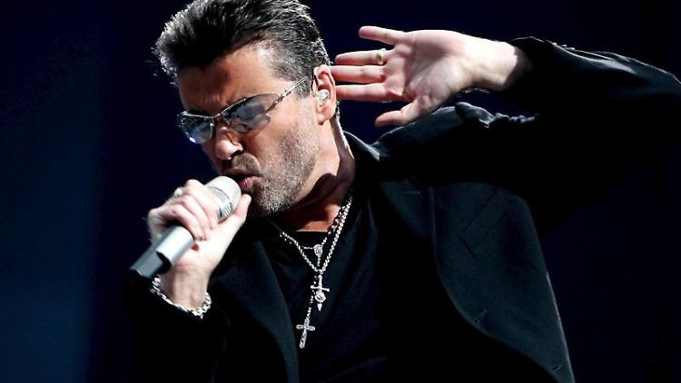 George Michael wird in seinem Lieblings-Anzug beerdigt.