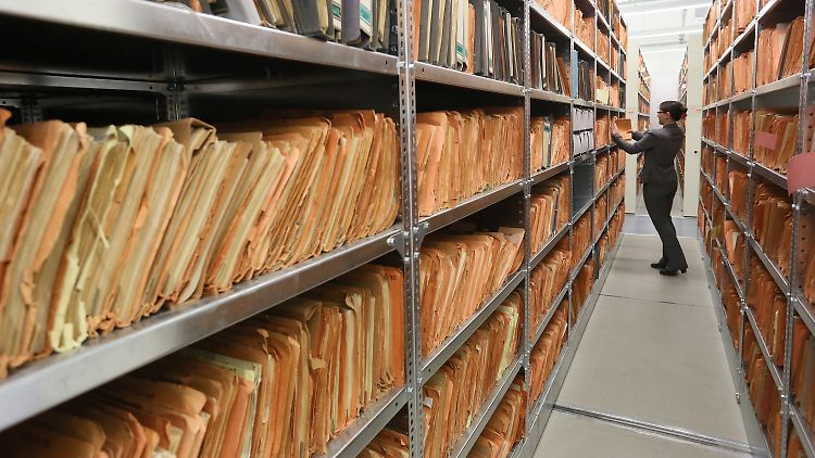 Bis heute haben mehr als zwei Millionen Menschen Einsicht in ihre Stasi-Akten genommen.