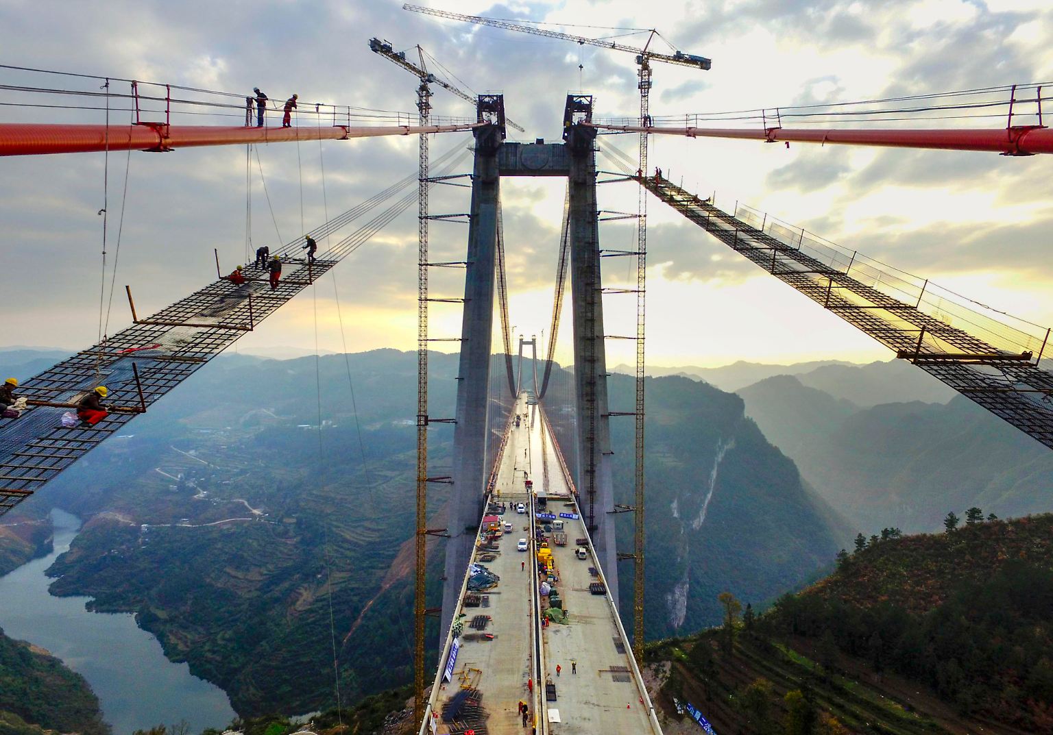 Elegantes Die Grosste Brucke Der Welt Fotosnull
