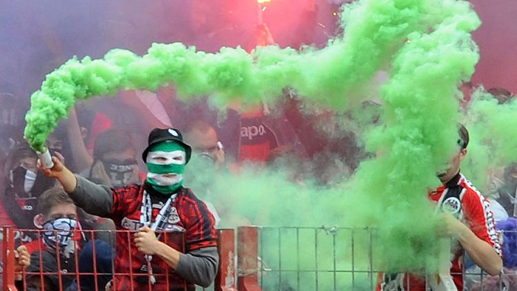 Vereine sind für das Verhalten ihrer Fans verantwortlich, meint Lorenz.
