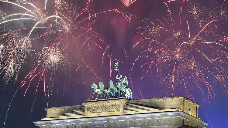 Acht Minuten dauerte das Feuerwerk im Herzen der Hauptstadt.