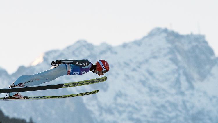 Der 25-Jährige schrammte in Oberstdorf und Garmisch-Partenkirchen zweimal knapp am Treppchen vorbei.