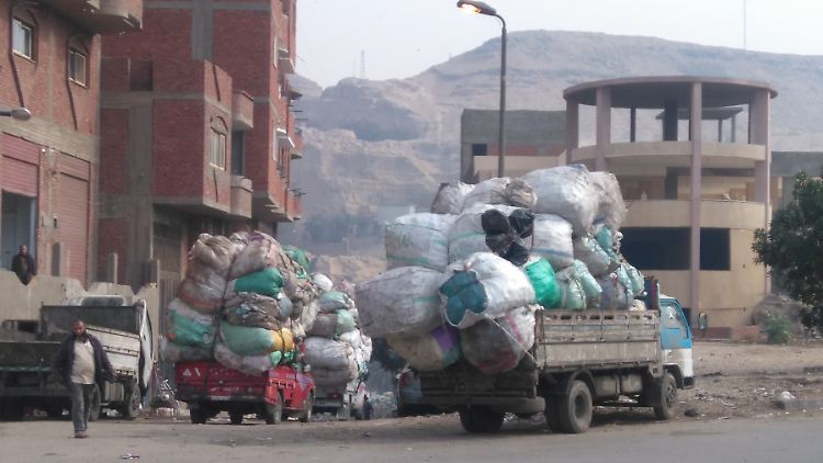 "Garbage City" ist das größte von insgesamt sechs Müllvierteln in Kairo.