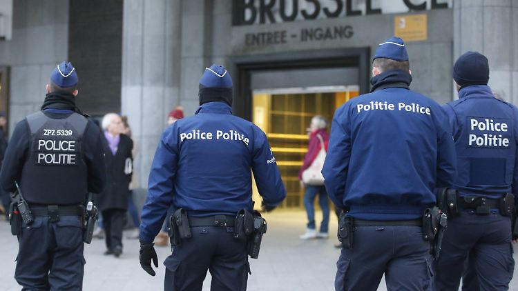 Nach den Terroranschlägen herrscht im Brüsseler Zentrum hohe Alarmbereitschaft der Sicherheitskräfte.