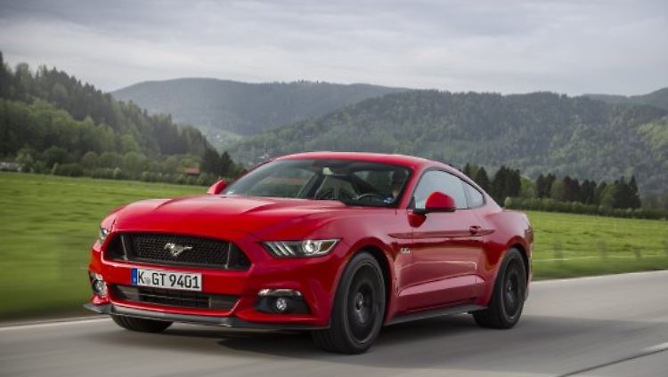 Ford will 2020 den Mustang mit Hybridantrieb anbieten.