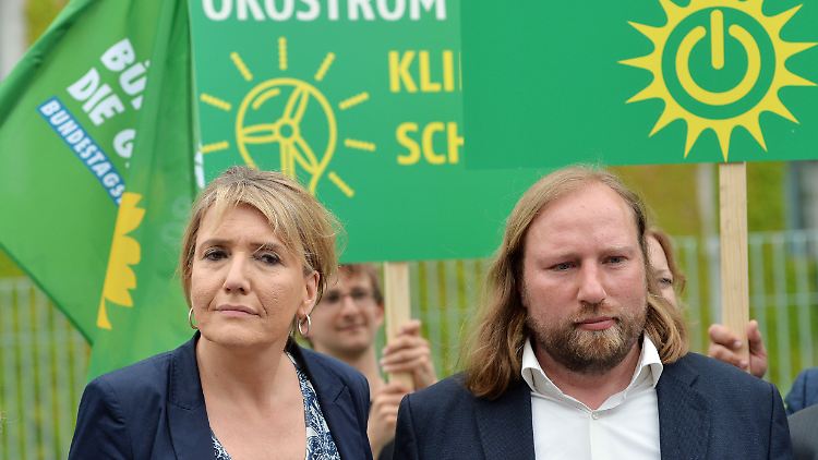 Parteichefin Peter und Fraktionschef Hofreiter gehören dem linken Flügel der Grünen an.