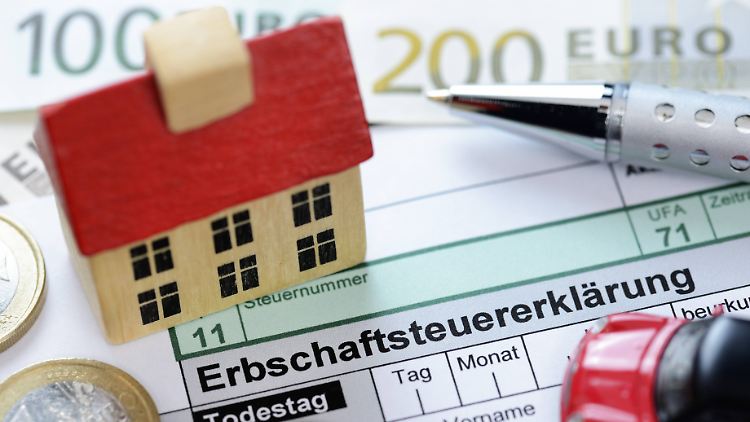 Wenn mehrere Kinder das Eigenheim der Eltern erben, ist Erbschaftssteuer meist kein Thema.