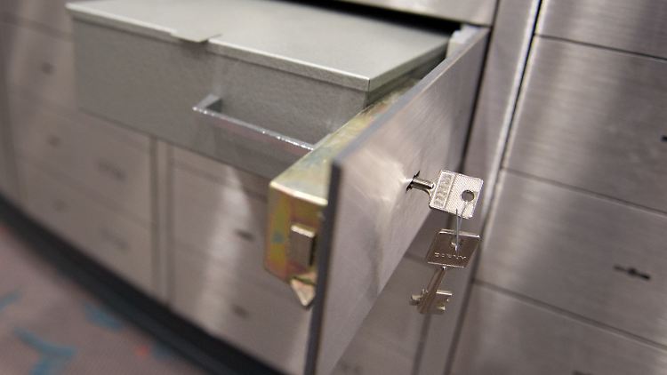 Schließfächer bieten eine sichere Alternative zu Heimtresoren.