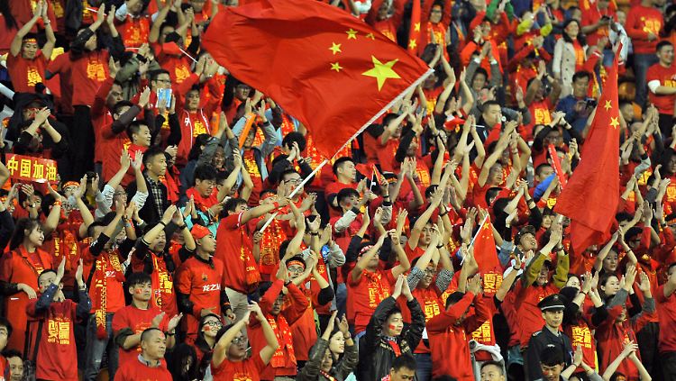China will dem wilden Transfer-Treiben in seiner Fußball-Super-League offenbar ein Ende machen.