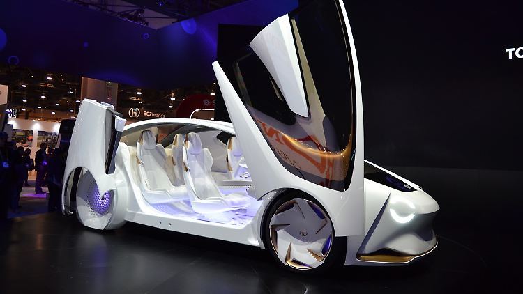 Die futuristische Studie concept-i von Toyota macht nicht nur optisch etwas her. In ihr wohnt auch Yui.