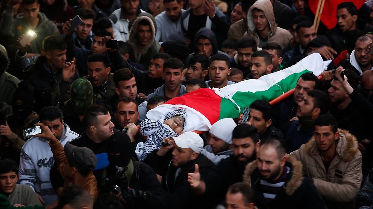 Für viele Palästinenser ist Mohammed al-Salhi ein Märtyrer, egal was die israelische Armee über die Umstände seines Todes sagt. 