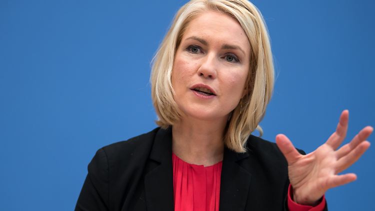 Nach langem Ringen hat Familienministerin Schwesig einen Kompromiss erreicht.