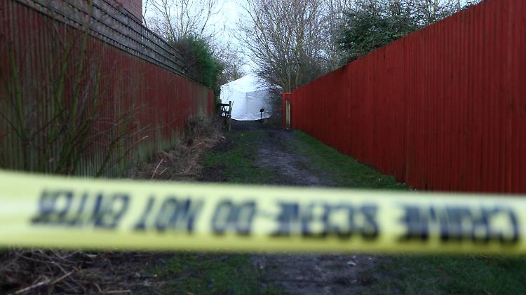 Die Polizei hat den Tatort im englischem Woodthorpe weiträumig abgesperrt.