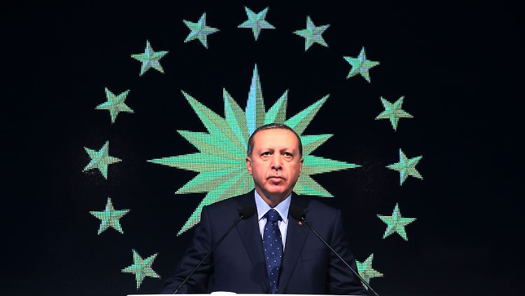 Recep Tayyip Erdogan: Künftig Präsident und Regierungschef in persona?