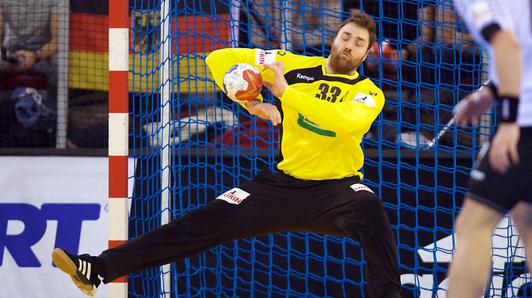 Andreas Wolff machte gegen Chile ein prima Spiel - sehr zur Freude des Bundestrainers.