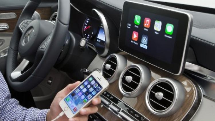 Apps werden auch im Auto immer wichtiger.