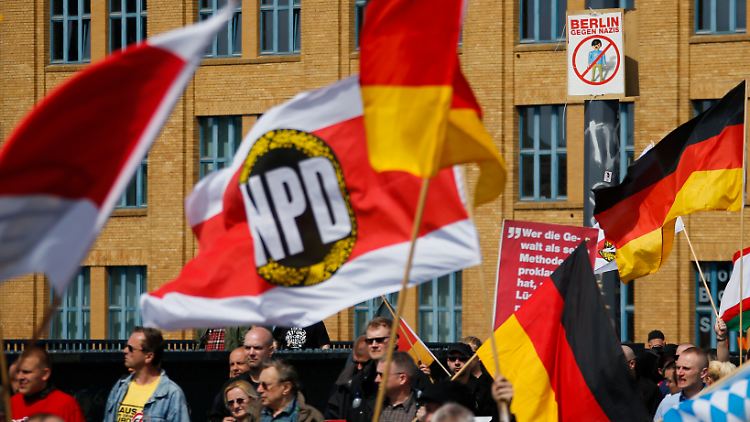 Die NPD wird nicht verboten: Für den Bundesrat ist das eine gehörige Schlappe. 