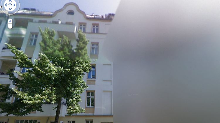 Links ein schönes Wohnhaus in Berlin Prenzlauer Berg. Und rechts?