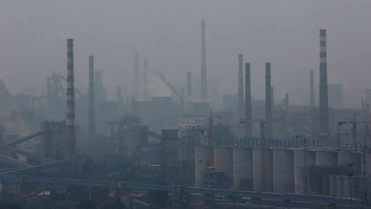 Stahlwerk in Liaoning: Die Funktionäre der Provinz fälschten jahrelang die Statistiken der chinesischen Industrieprovinz.