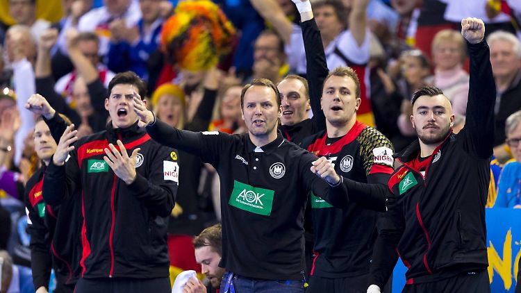 In WM-Form: Dagur Sigurdsson und seine Handballer.