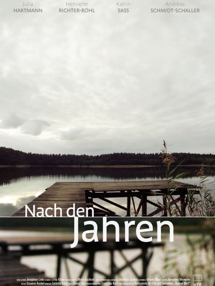 Die Jury begründet die Nominierung mit den Worten: "Ein Wochenendhaus wird zur Momentaufnahme vergangenen Glücks, … nahezu perfekt wird diese kleine Geschichte erzählt." (Filmplakatgestaltung: Viktor Nübel)