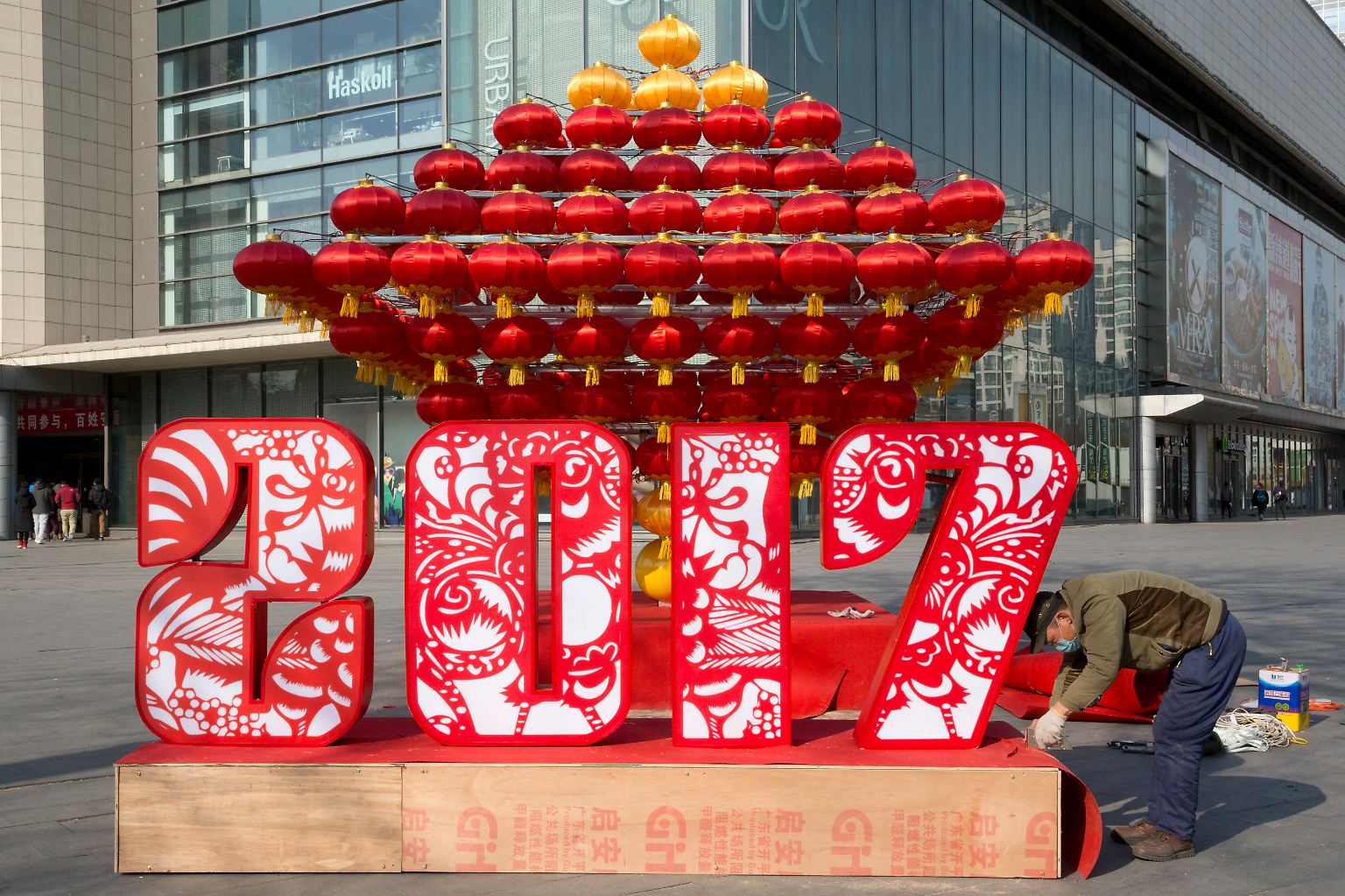 Bei uns hat das neue Jahr ja schon vor Wochen begonnen, aber die Chinesen legen jetzt erst richtig los.