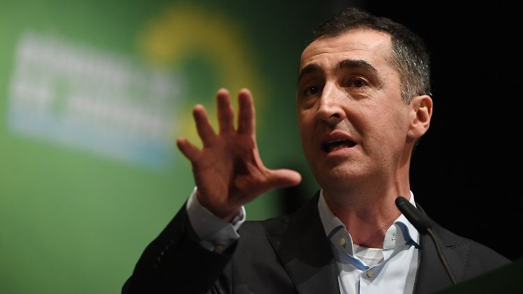 Cem Özdemir gehen die Reaktionen auf die Armenien-Resolution mittlerweile zu weit.