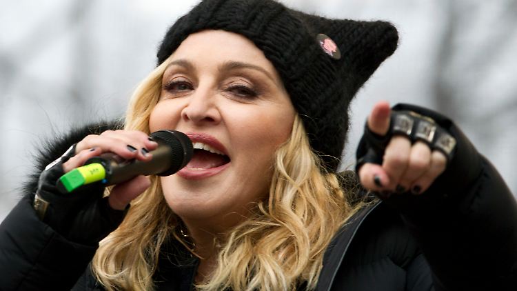 Sie habe "sehr viel darüber nachgedacht, das Weiße Haus in die Luft zu sprengen", sagte Madonna beim "Women's March on Washington".