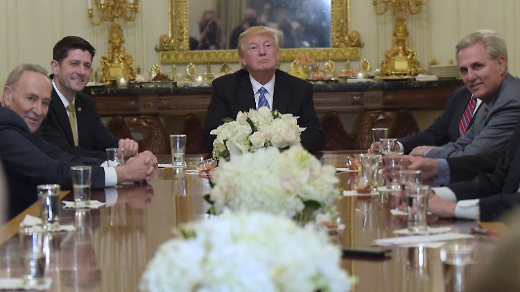 Davon ist Trump immer noch überzeugt: Ohne massiven Wahlbetrug hätte er auch die Mehrheit aller Stimmen gewonnen.