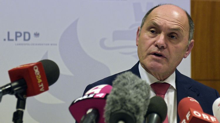 Der österreichische Innenminister Sobotka berichtet über die Aussagen des verdächtigen Jugendlichen.