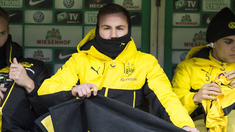 Für Mario Götze gilt aktuell: eher sitzen als schwitzen.