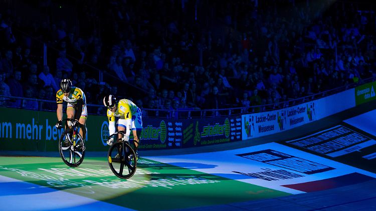 Levy (l.) besiegte im Finale seinen Landsmann Robert Förstemann.