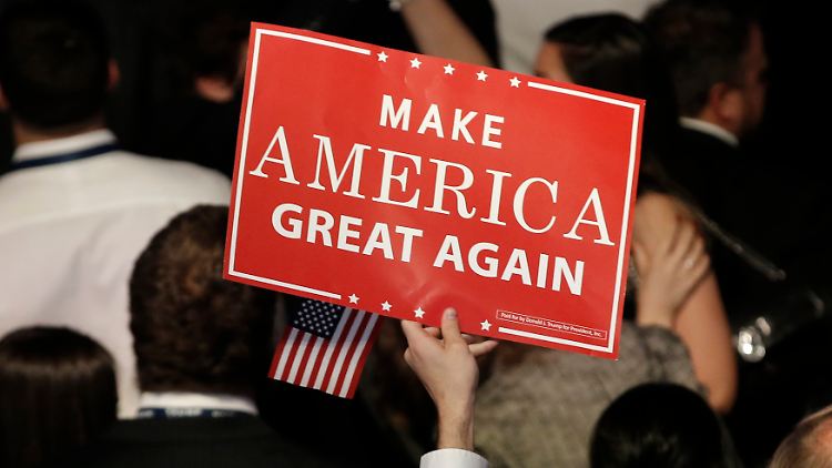 In vier Jahren soll auf diesen Schildern "Keep America great" stehen.