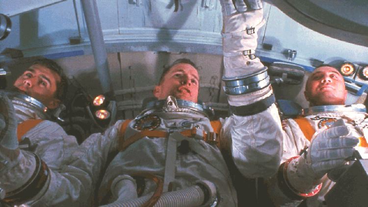 Die Crew der "Apollo 1": Roger Chaffee (l.), Ed White (m.) und Gus Grissom.