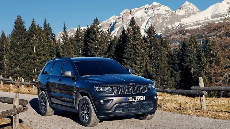 Als "Trailhawk"-Variante lockt der Grand Cherokee mit Inklusiv-Ausstattung.