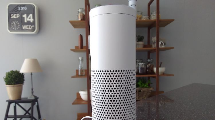 Sprachassistentin Alexa ist in Amazons "Echo"-Box eingebaut.