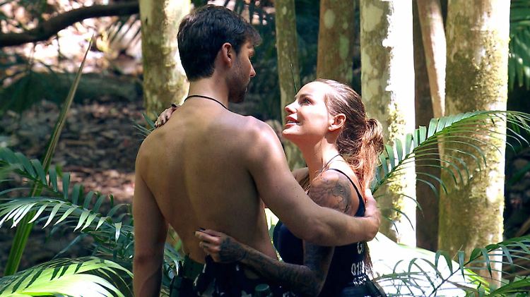 Es hätte der Beginn einer ganz großen Liebe äh Freundschaft werden können: Honey und Gina-Lisa im Dschungelcamp.
