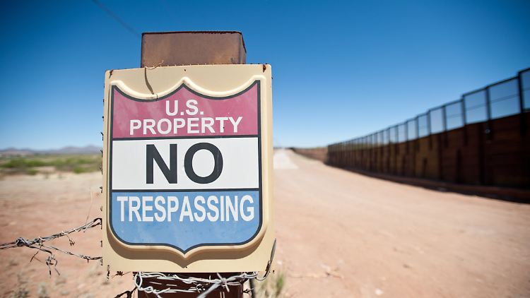 Bereits jetzt sind die USA über mehr als 1000 Kilometer lange Sperranlagen von Mexiko getrennt.