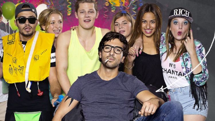 Mit "Fack ju Göthe 2" ging's auf Klassenfahrt. Der dritte Film muss wieder die Schulbank drücken.