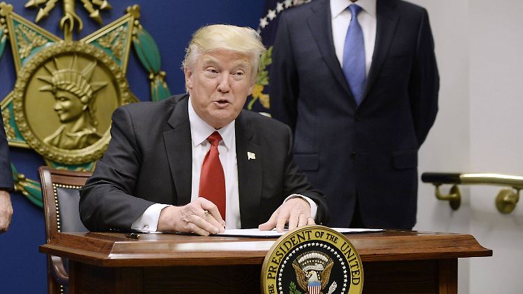 Trumps Erlass trifft viele unschuldige Menschen, die in den kommenden 90 Tagen nicht in die USA einreisen dürfen.