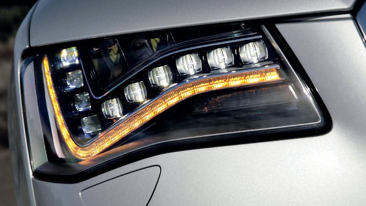 Tagfahrlicht1Audi81110.jpg