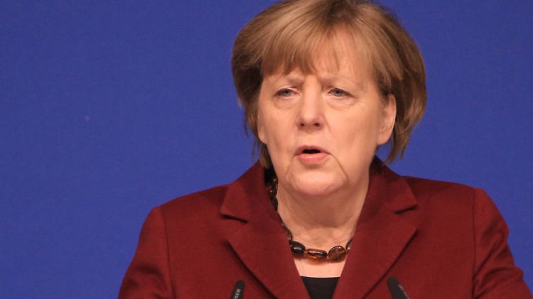 Merkel lässt über ihren Sprecher ausrichten, was sie von Trumps Einwanderungspolitik hält.