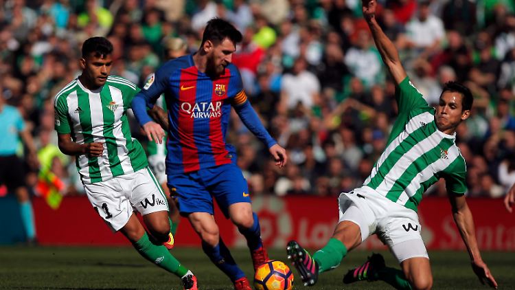 Lionel Messi kommt mit dem FC Barcelona bei Betis Sevilla nicht über ein Unentschieden hinaus.