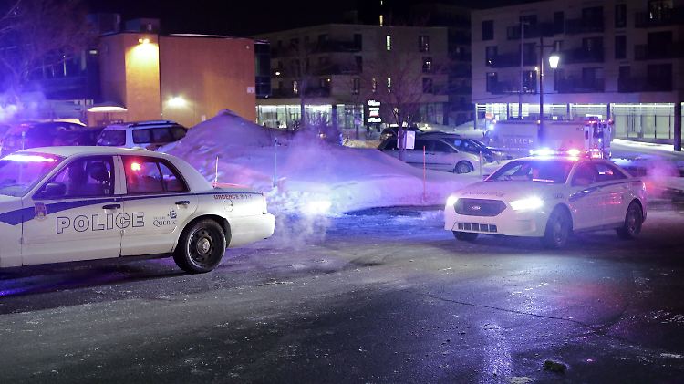 Polizeieinsatz am Anschlagsort.