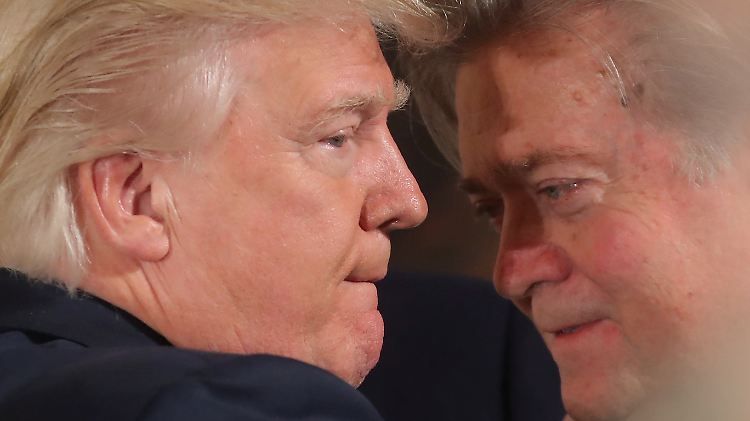 Das Vertrauen Donald Trumps zu seinem Chefberater, Steve Bannon, ist offenbar grenzenlos.  