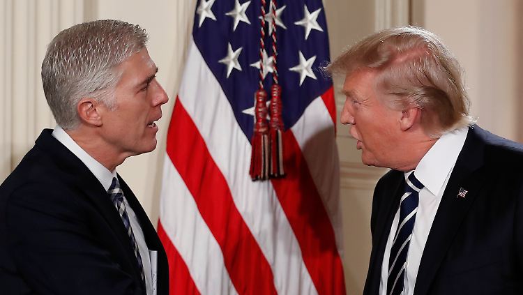 Neil Gorsuch wurde von Donald Trump im Weißen Haus vorgestellt. 