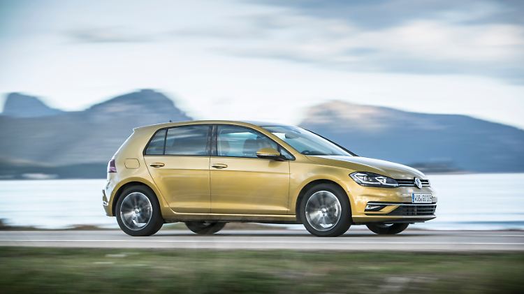 Der Golf VII wurde geliftet! Das ist nicht zu sehen? Stimmt, erst wenn man ihn besteigt merkt man in der höchsten Ausstattungslinie, dass sich etwas geändert hat.